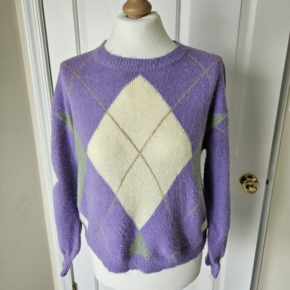 Beautiful Purple Crewneck Sweater - S - Picture 2 of 6
